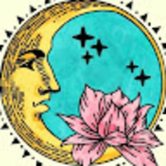 Meet your Posher, Hannah - Picture 1 of 1